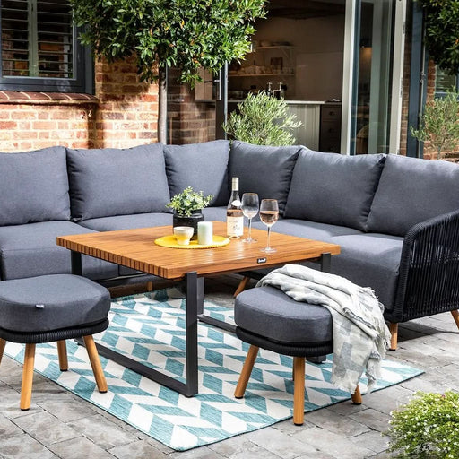 Eden Square Casual Dining Set by Hartman