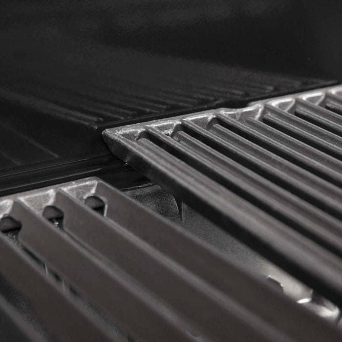 Broil King Crown 410 | Black Fascia Gas BBQ